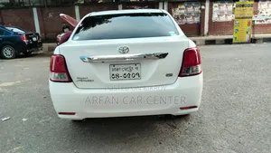 টয়োটা এক্সিও ২০১২ সাদা