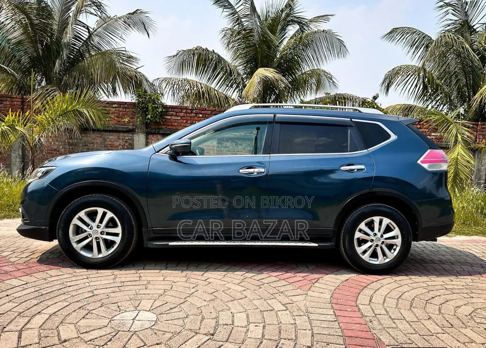 Nissan X-Trail 2.0 Petrol FWD 2014 Green