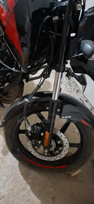 New Bajaj Pulsar 150 2025 Black