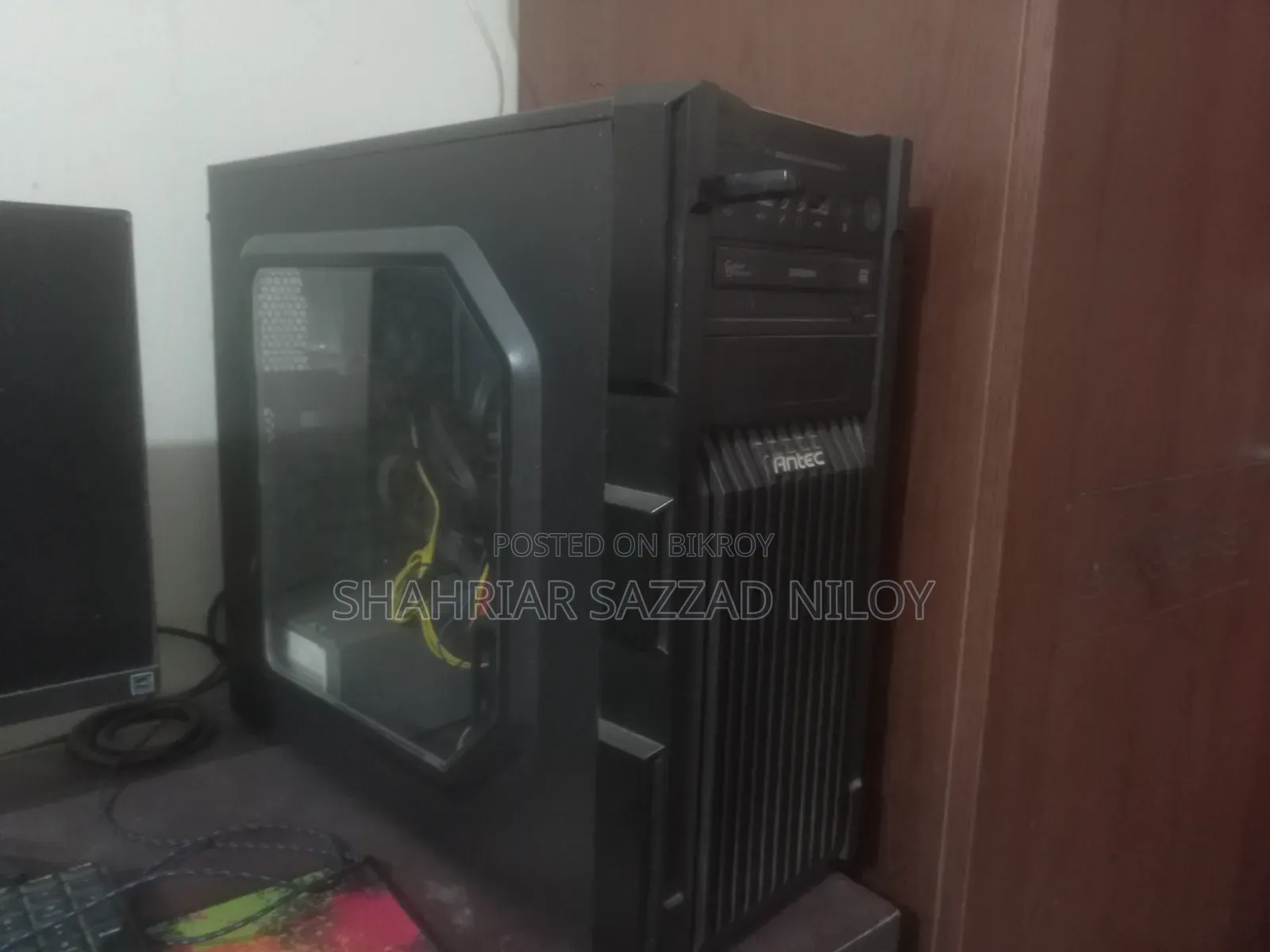 Desktop Computer 4GB Intel SSD 128GB