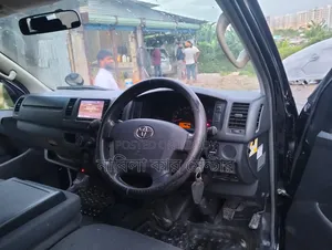 Toyota HiAce 2016 Black