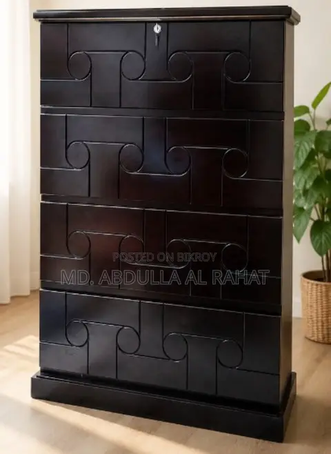 ওয়ারড্রব ওয়ারড্রব