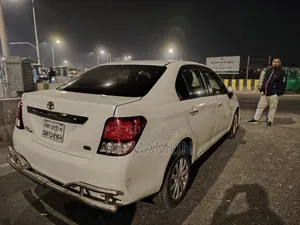 Toyota Axio 2013 Pearl