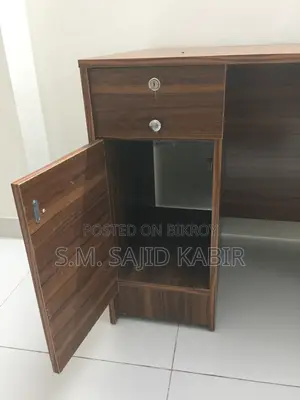 Large Study Table বিক্রয় হবে