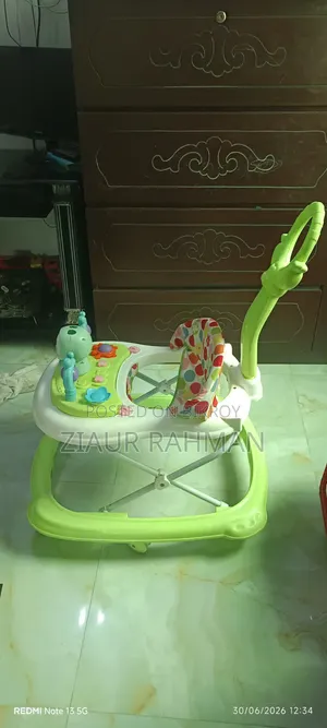 বেবি ওয়াকার