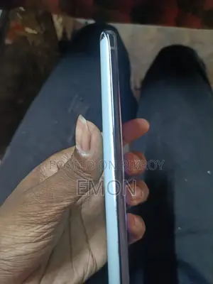 স্যামসাং গ্যালাক্সি এস২০ এফই ১২৮ জিবি
