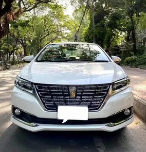 টয়োটা প্রমিও ১.৫ এফডব্লিউডি ২০১৯ পার্ল