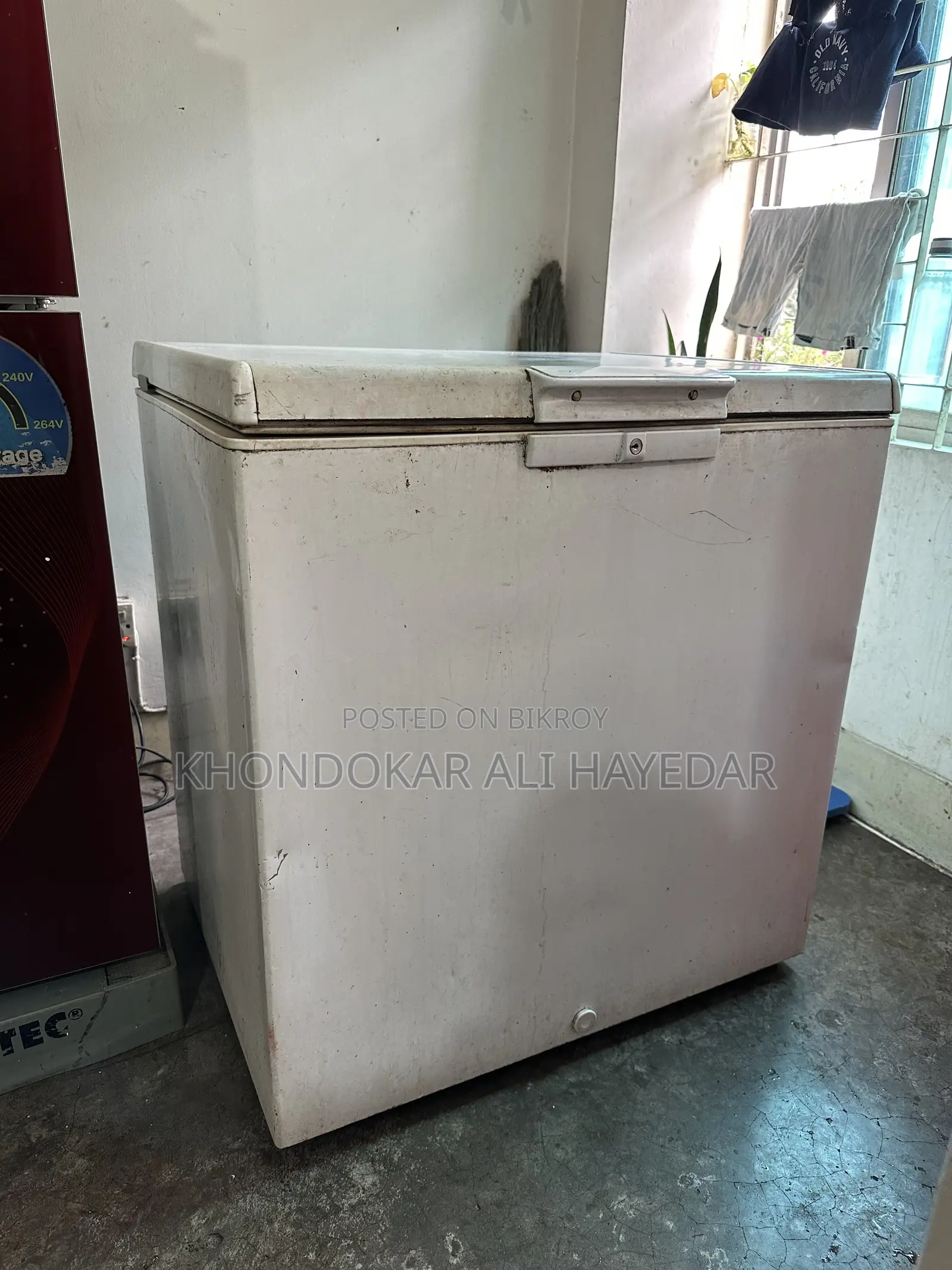 হুইরপুল ডিফ ফ্রিজ ১৯০ লিটার