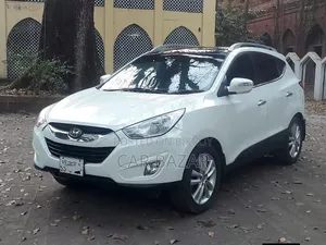 হুন্দাই টাকসন লিমিটেড এফডব্লিউডি ২০১১ সাদা