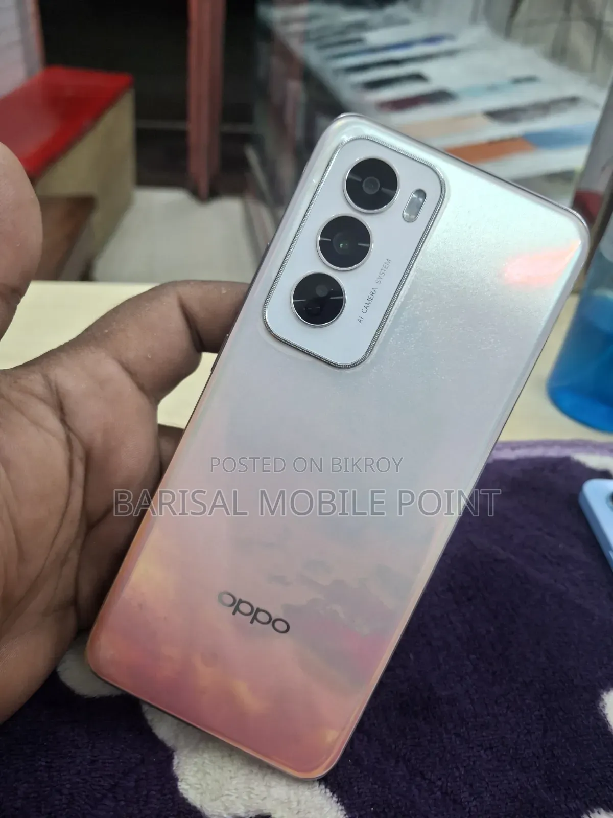 নিউ অপ্পো রেনো ১২ ৫জি ২৫৬ জিবি হোয়াইট