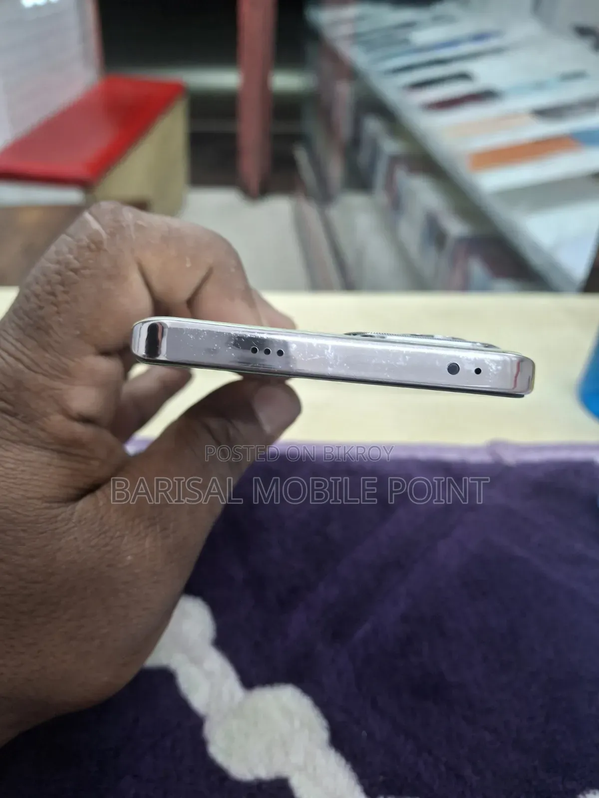 নিউ অপ্পো রেনো ১২ ৫জি ২৫৬ জিবি হোয়াইট