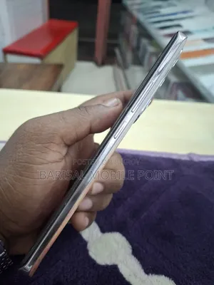 নিউ অপ্পো রেনো ১২ ৫জি ২৫৬ জিবি হোয়াইট