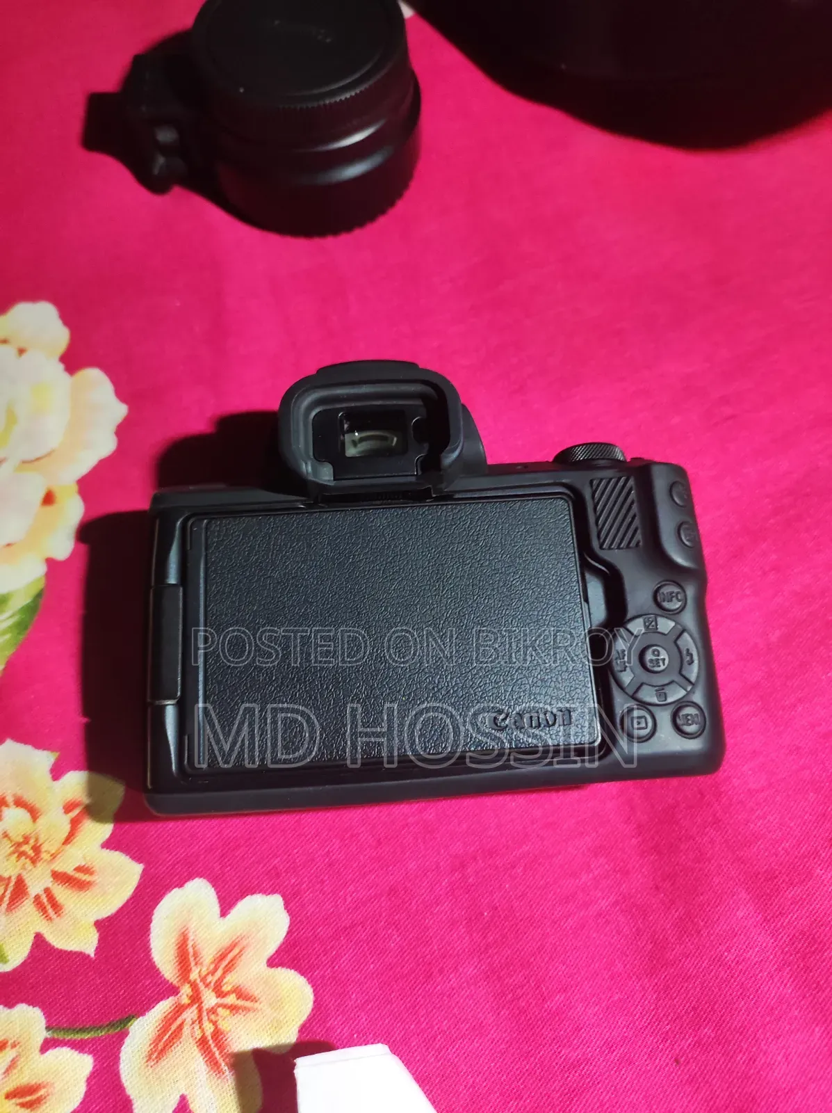 Canon Camera M50
