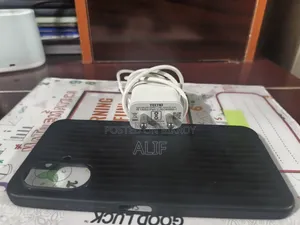 Tecno Spark Go 2 Er Original Charger and Back Cover
