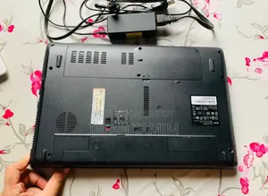 Laptop Acer Aspire 5733Z 6GB Intel Pentium SSD 128GB