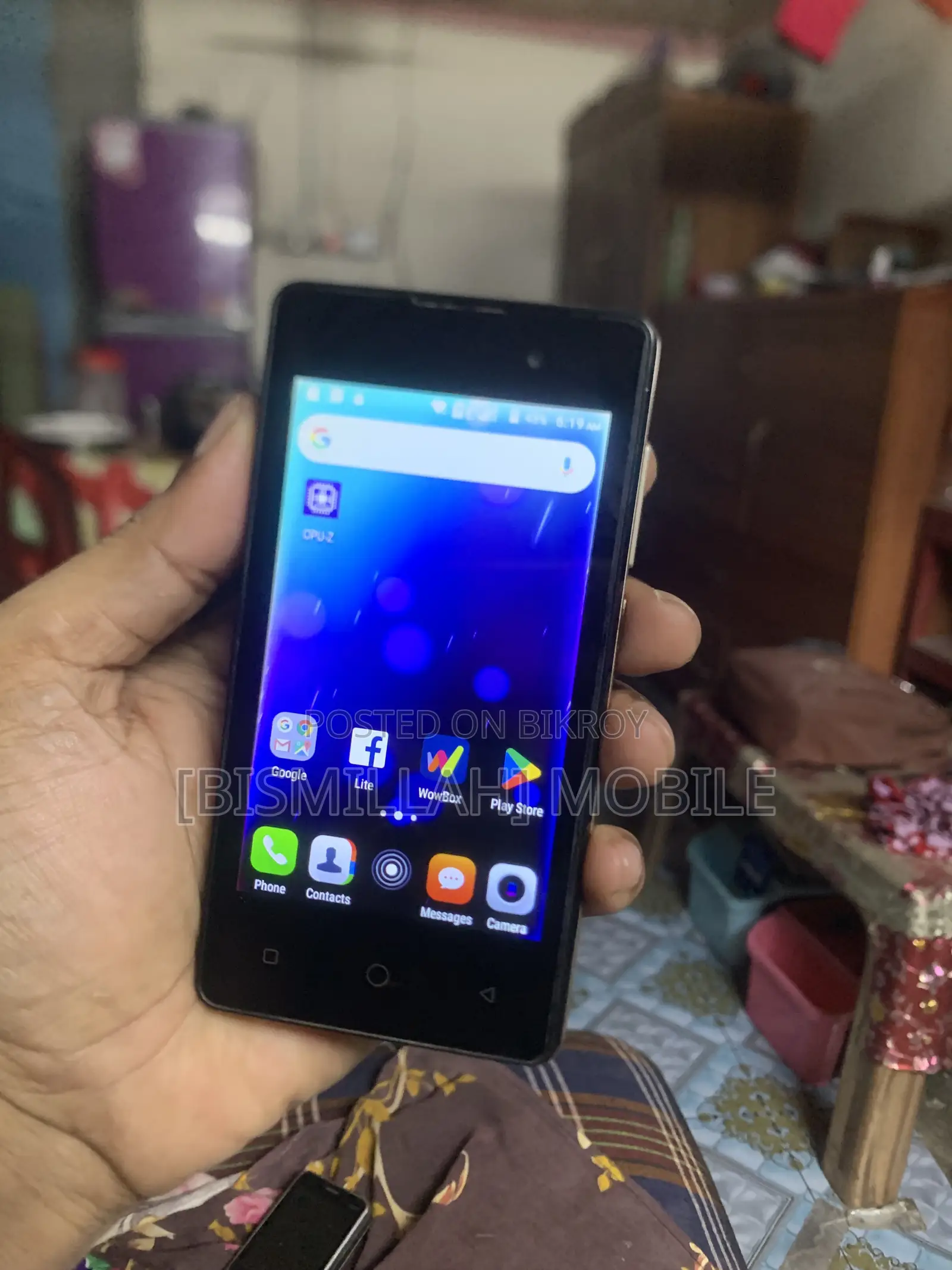 Itel 8 GB Gold