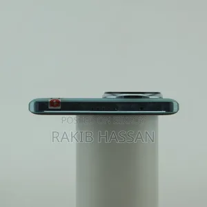 অনার ২০০ প্রো ২৫৬ জিবি নীল