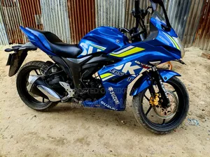 সুজুকি জিক্সার এসএফ ২০১৯ নীল