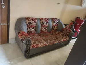 ৩ সিট সোফা সেট বিক্রয়