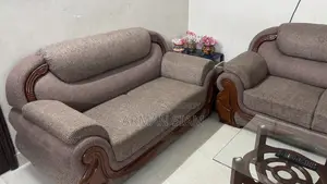 সেন্ট্রাল টেবিলসহ সোফা সেট