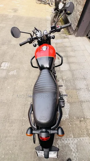 Royal Enfield Hunter 350 2025 Red