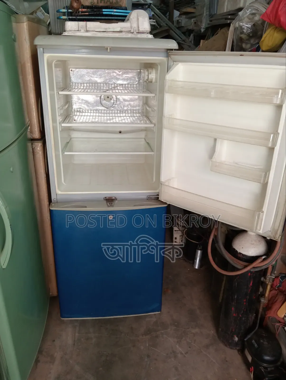 Walton Fridge 12 Cubic Feet
