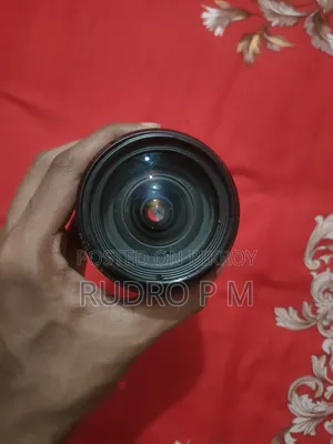ক্যামেরা লেন্স