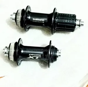 Deore XT Hub