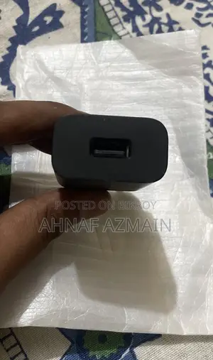 মোটোলোরা ফাস্ট চার্জার অ্যাডাপ্টার