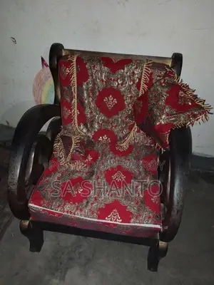দুইটা শিশু কাঠের সোফাসেট বিক্রয় হইবে