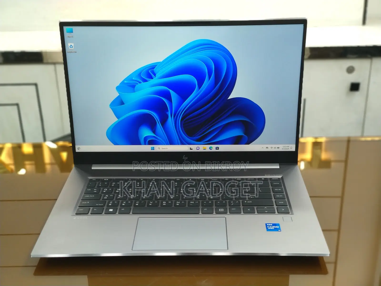Laptop HP ZBook Firefly G8 16GB Intel Core I7 SSD 512GB