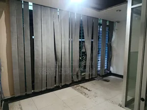 রেস্তোরাঁ বা শোওয়ারুমের জন্য ভাড়ার উদ্দেশ্যে স্বতন্ত্র বাড়ি
