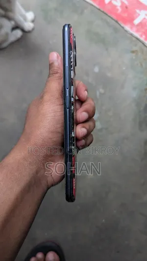 রিয়েলমি ৮ প্রো ১২৮ জিবি কালো