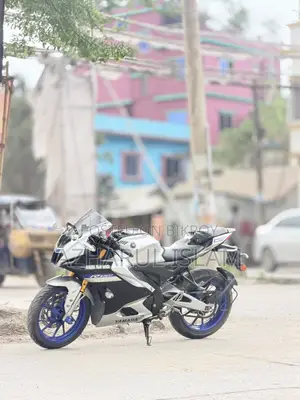 Yamaha R15M 2022