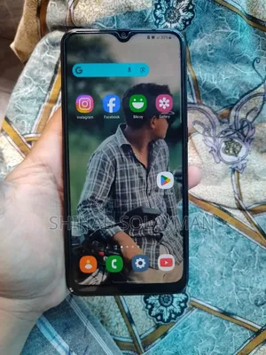 স্যামসাং গ্যালাক্সি এ৭০ ১২৮ জিবি ব্ল্যাক
