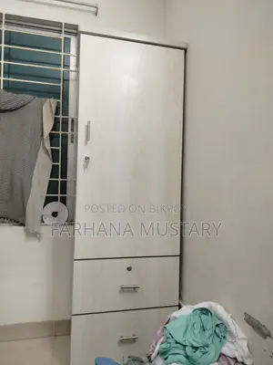 সিঙ্গেল আলমারি, ১ মাস আগে কেনা হয়েছে, রিসিভ দেওয়া হবে