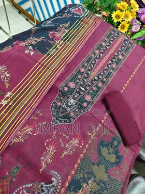 কারিজমা লোন সুইস থ্রিপিস কটন।