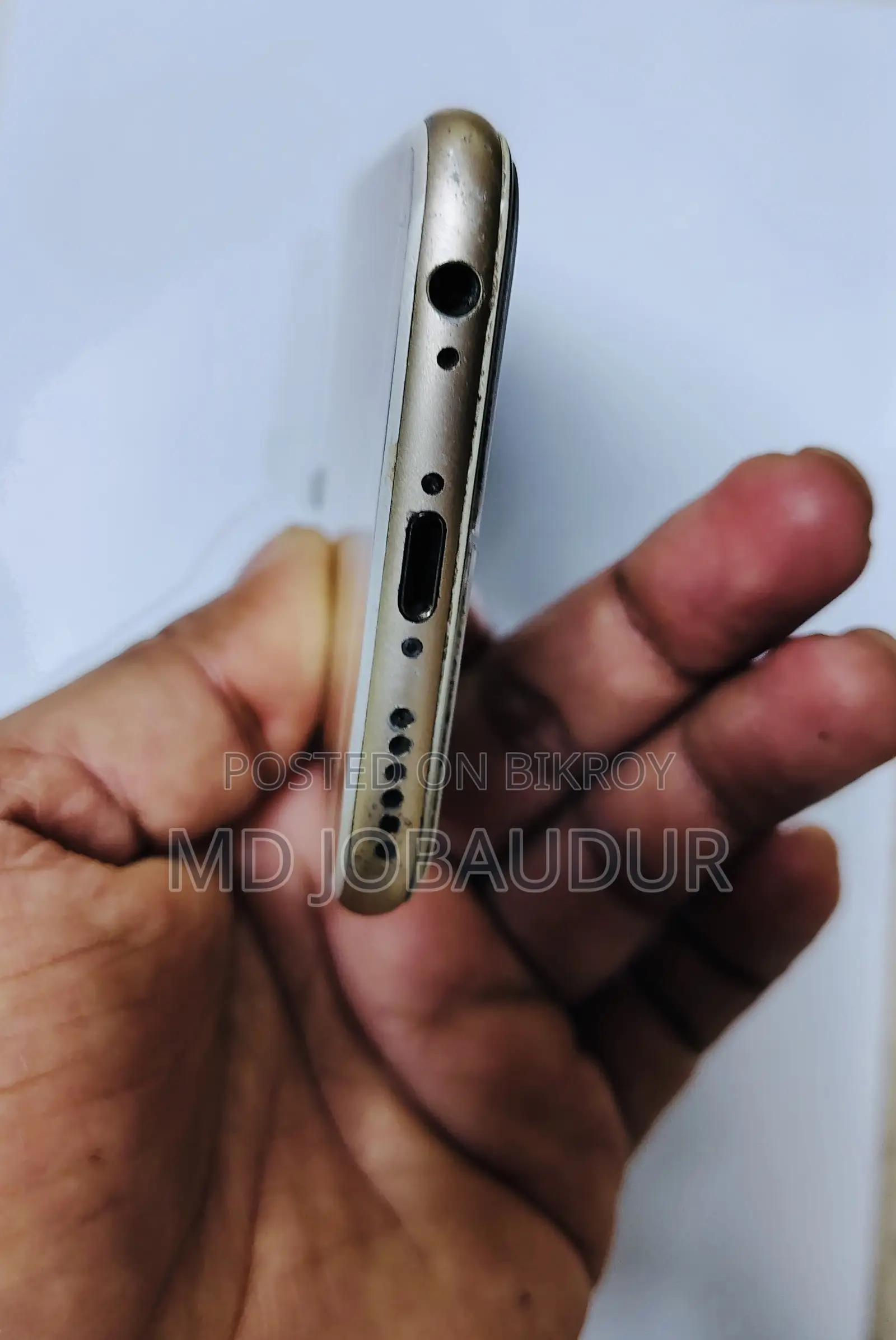Apple iPhone 6s 32 GB Gold