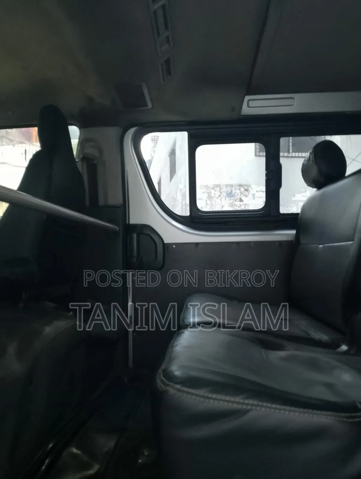 টয়োটা হাইএচ ২০১৭ সিলভার