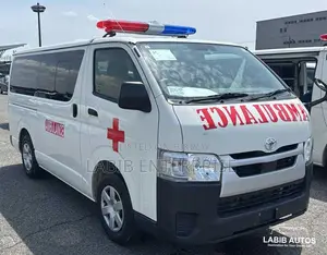 Toyota HiAce 2021 White