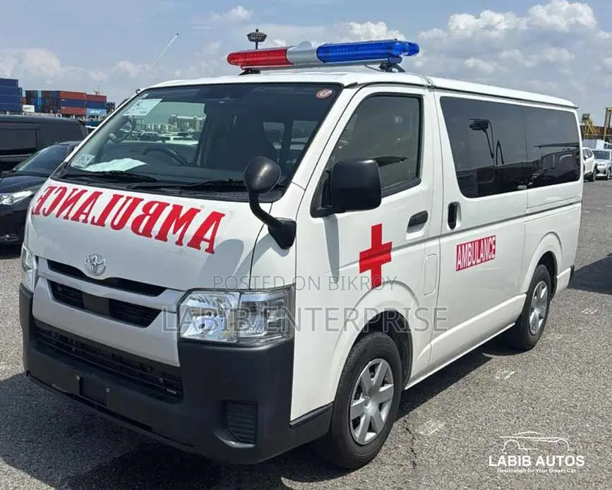 Toyota HiAce 2021 White