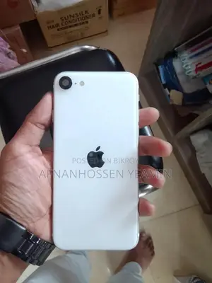 Apple iPhone SE (2020) 64 GB White