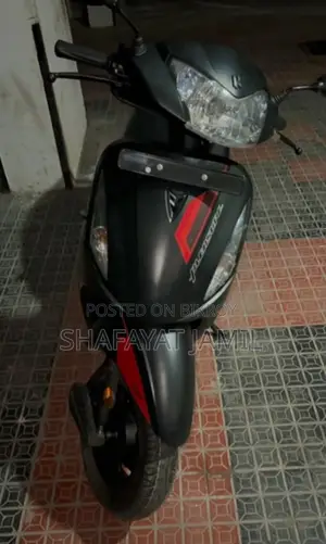 New Hero Pleasure 2025 Black