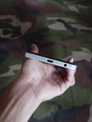Vivo Y04 128 GB Gray