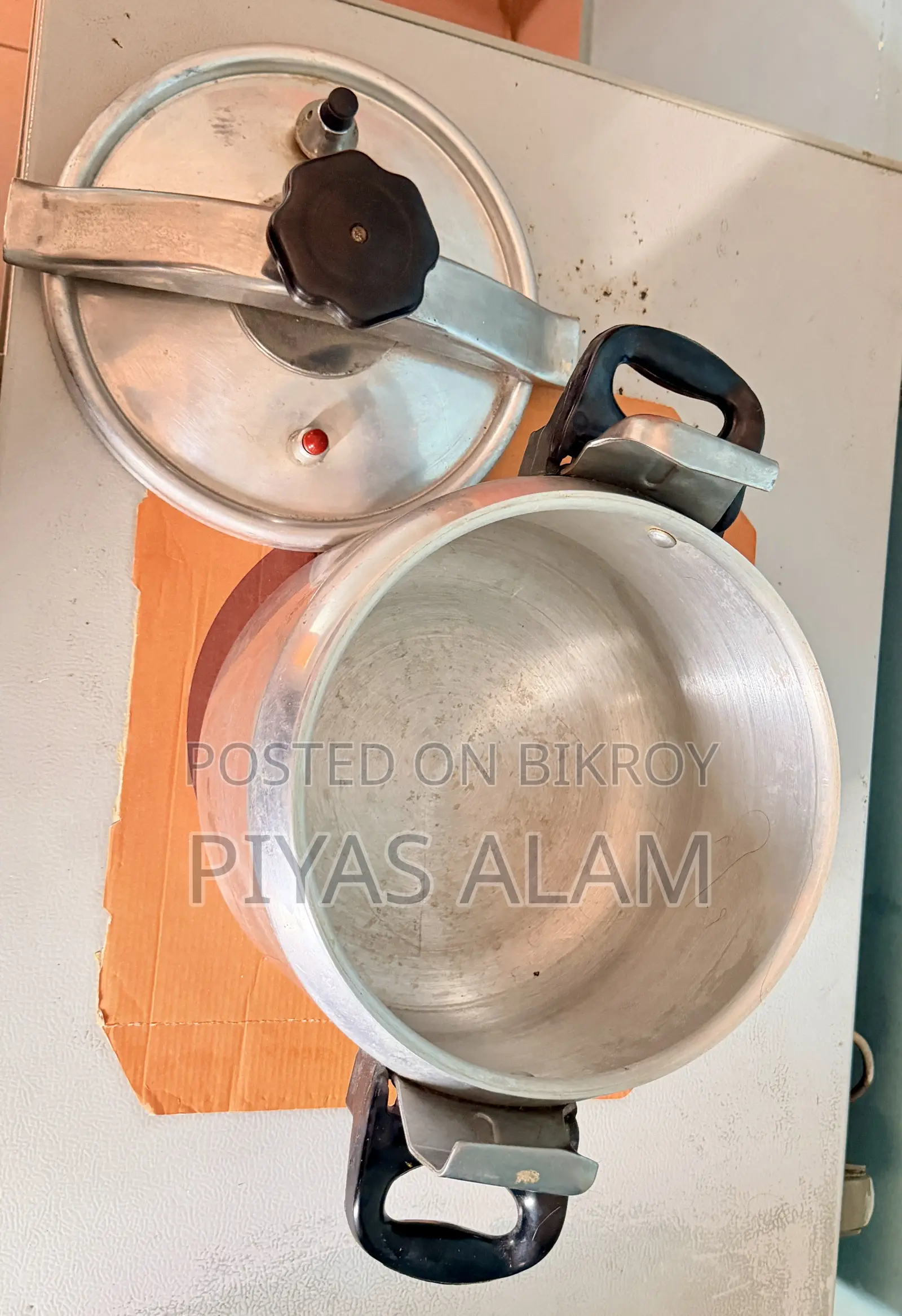 Pressure Cooker