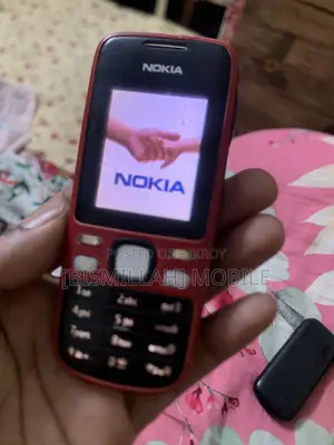 নোকিয়া ২৬৯০ লাল