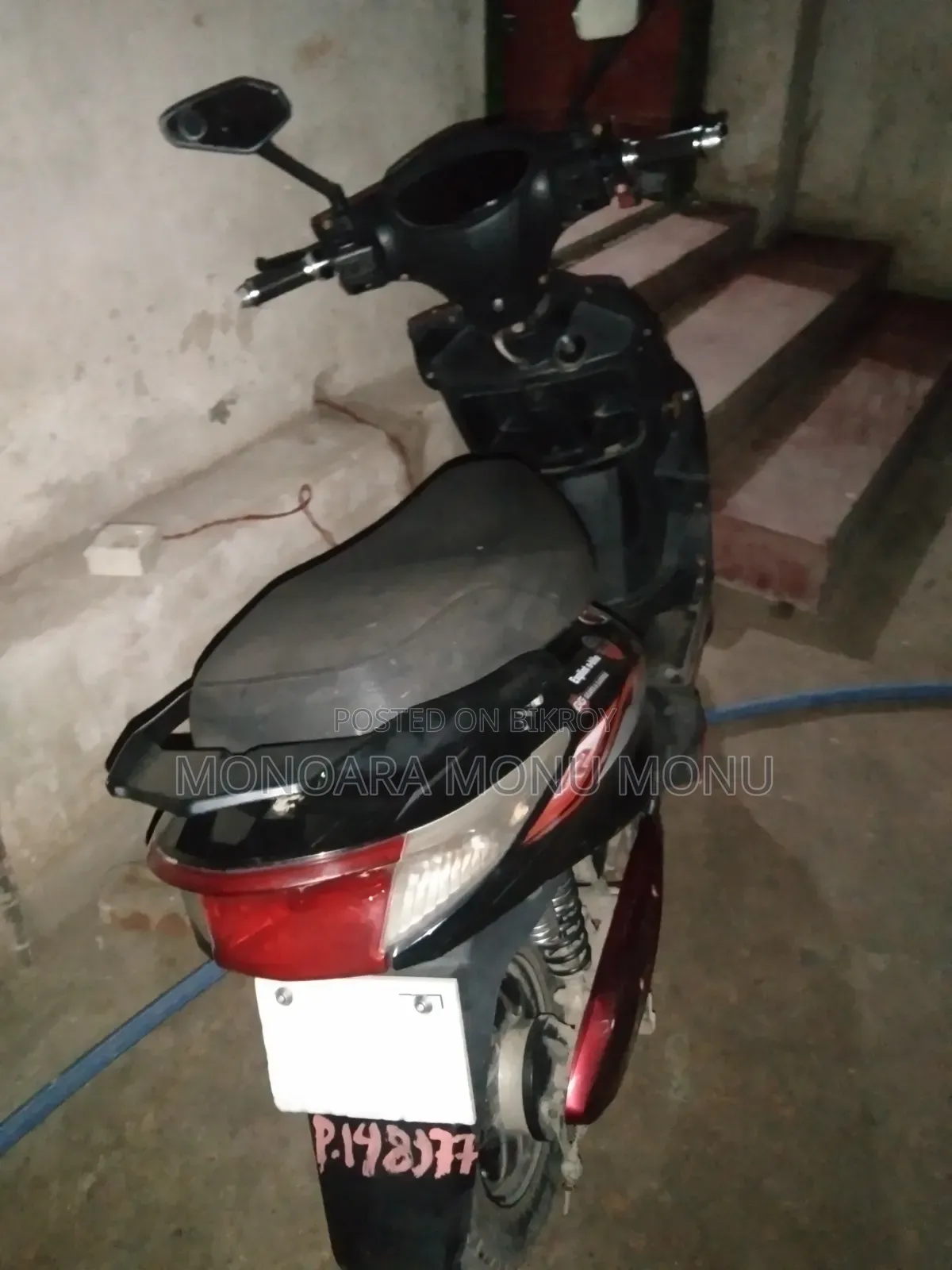 মোটরসাইকেল ২০১৮ রেড