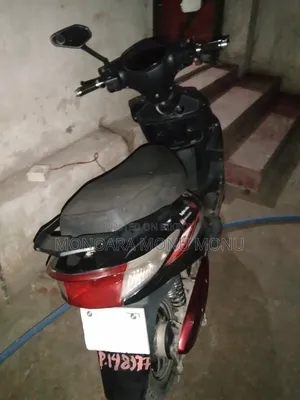 মোটরসাইকেল ২০১৮ রেড