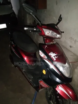 মোটরসাইকেল ২০১৮ রেড