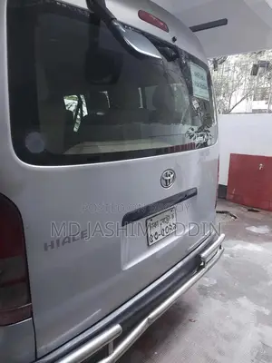 Toyota HiAce 2005 Silver